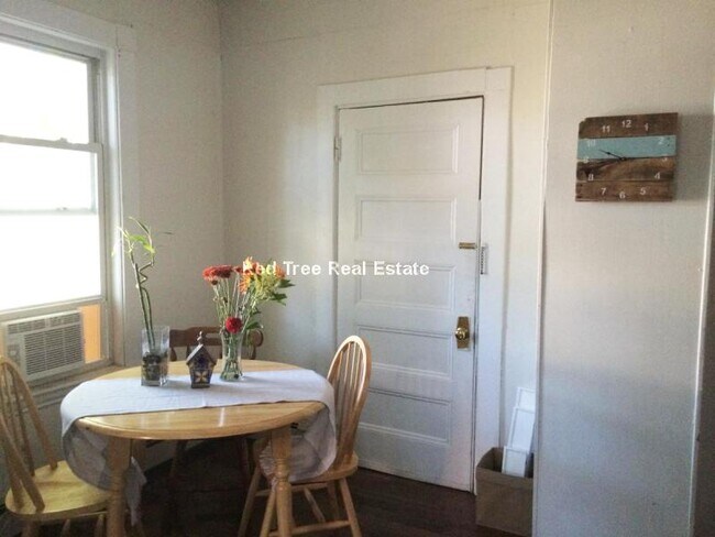 Photo - 77 Walnut St Unit 1