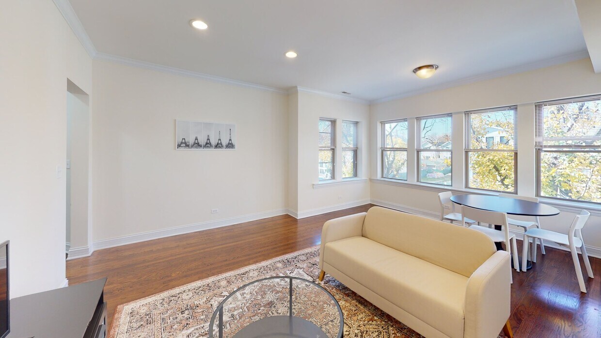 Photo - Private bedroom in 4 bed/2 bath Home