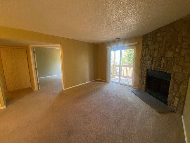 Photo - 842 Tenderfoot Hill Rd