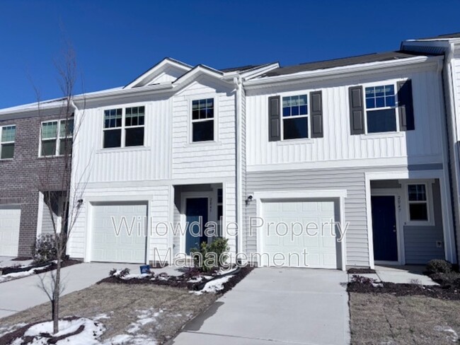 Photo - 2045 Trailside Dr Townhome