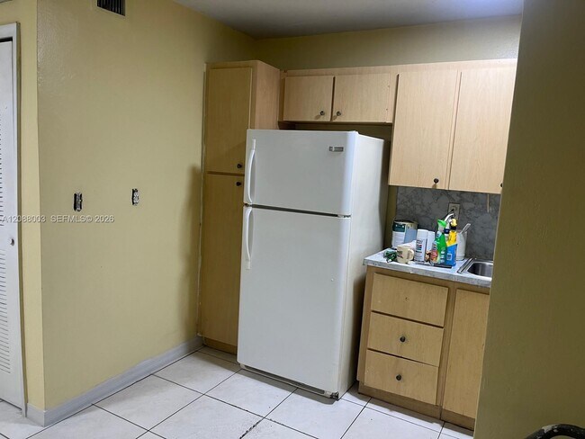 Photo - 1525 NW 19th Terrace Unit 24