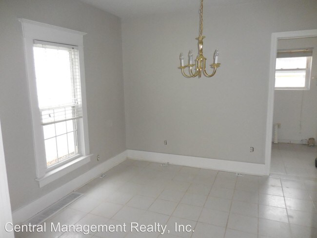 Photo - 3 br, 1 bath House - 842 E. 4th St.