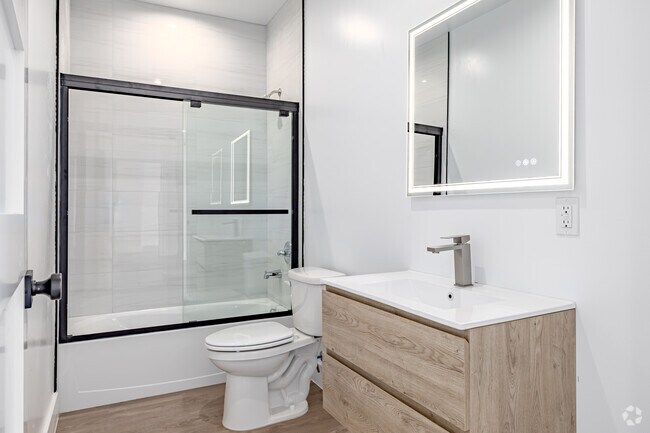 3 habitaciones, 2 baños - 1061 pies cuadrados - Segundo baño