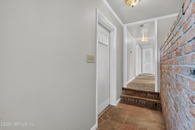 Photo - 2618 Arlex Dr E