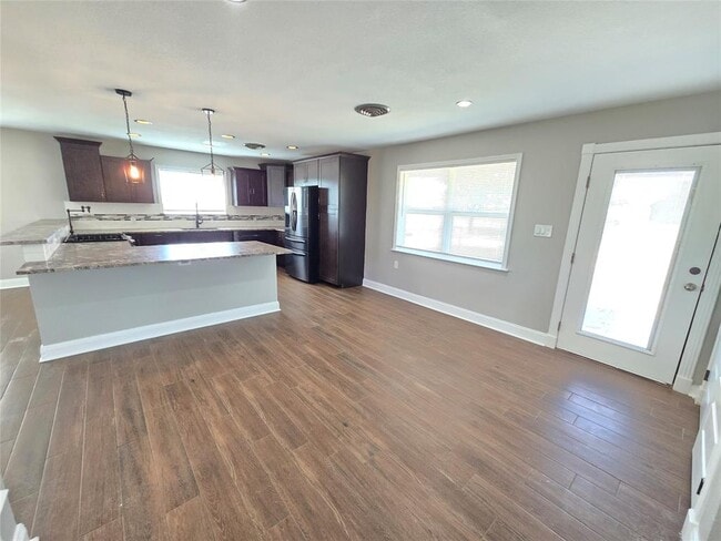 Photo - 1261 N Patterson Ave