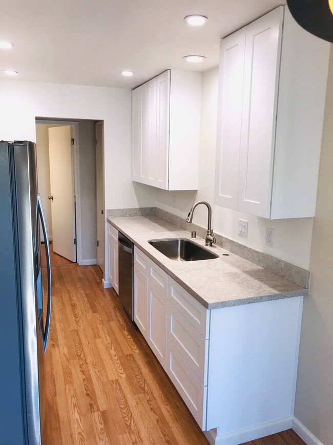 Photo - 2115 Overlook Dr