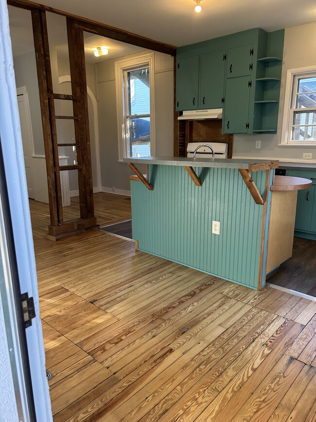 Photo - 1103 Oakwood Ave Unit Apt. 1B