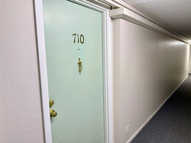 255 Dolphin Point Unit 710