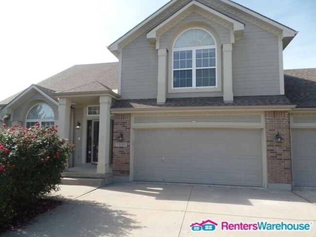 Spacious 4 bd, 3 bth Home in Lees Summit! ... - Spacious 4 bd, 3 bth Home in Lees Summit! ...