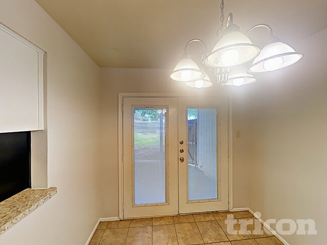 Photo - 1226 Meadow Creek Dr