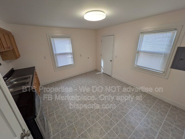 Photo - 906 S Tonti Cir