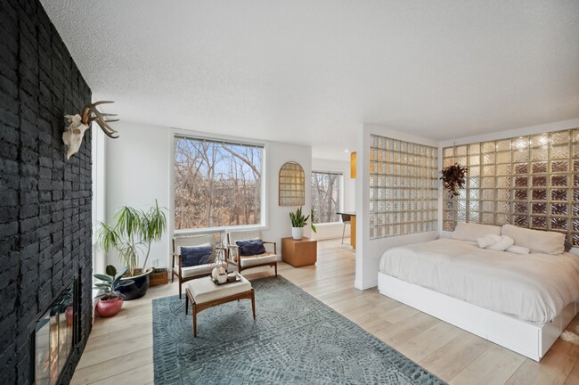 Photo - 3022 Lake Shore Dr Unidad A