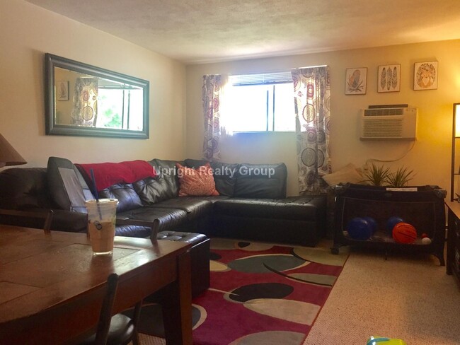 Photo - 1000 Governors Dr Condo Unit 9