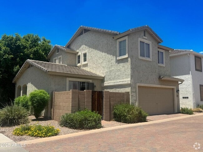 Building Photo - GREAT LOCATION MESA SOUTH OF THE 60 Rental