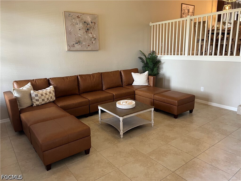 Photo - 11875 Izarra Way