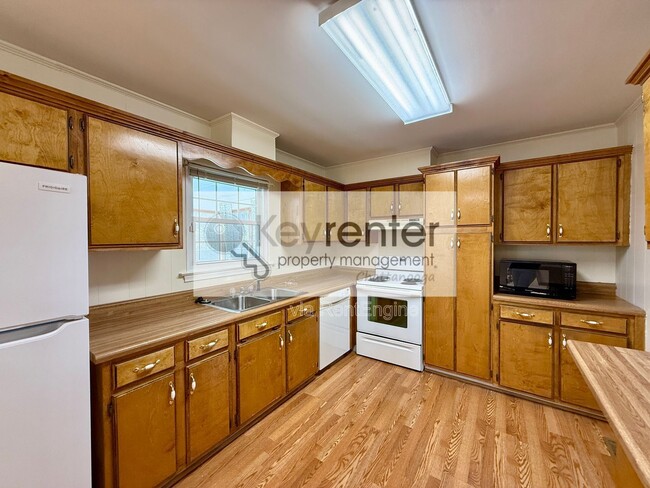 Photo - 1322 Koblan Dr