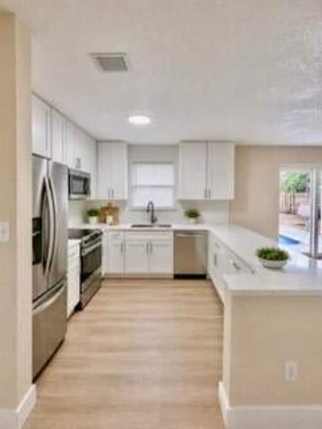 Photo - 3112 SE 1st Pl