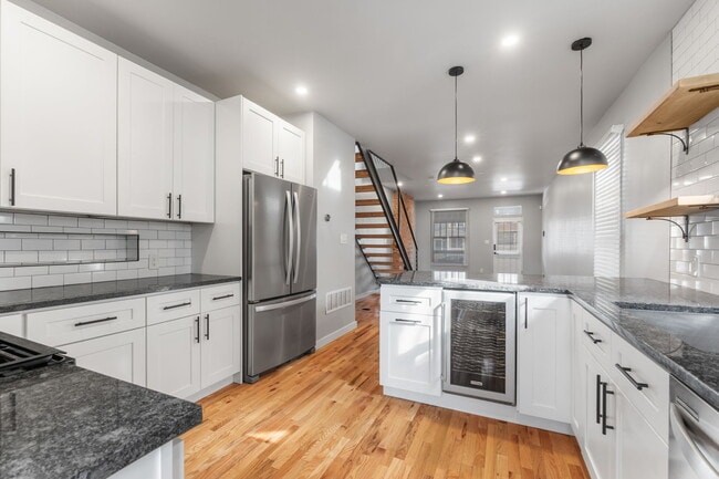 Photo - 1149 Summit St