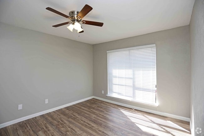 2BR,1BA - 840SF - BEDROOM