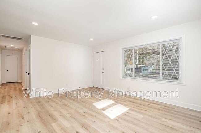 Photo - 7726 Wallace Ln