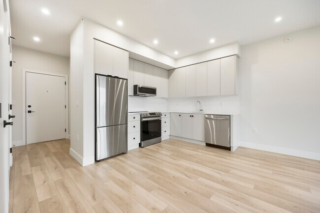 Photo - 45511-45511 Campus Dr