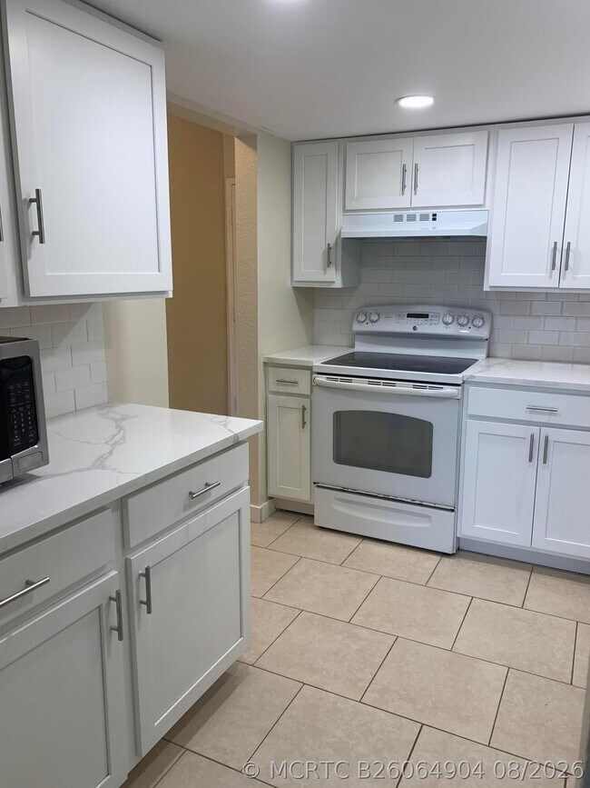 Photo - 4364 NW 9th Ave Unit 15-3B