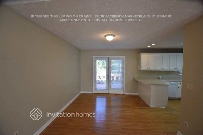 Photo - 380 Ashland Manor Dr