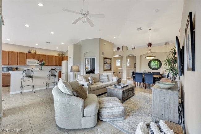 Photo - 9110 Spanish Moss Way Unidad 422