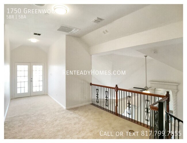 Photo - 1750 Greenwood Ct
