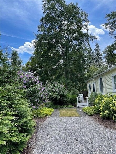 Photo - 6 Brunetto Grove