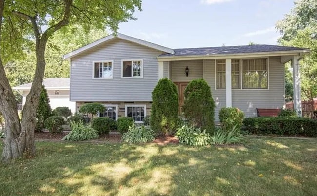 Building Photo - 5001 Sampson Dr
