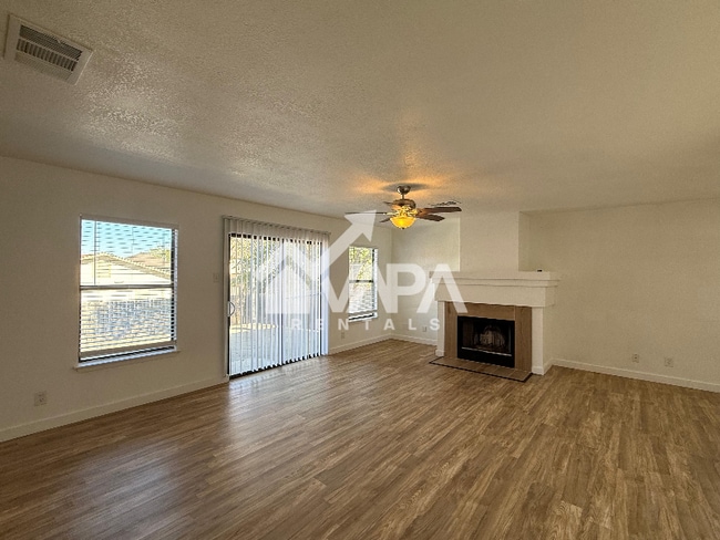 Photo - 7915 Oval Meadows