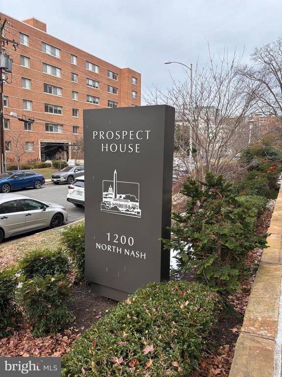 Building Photo - 1200 N Nash St Unit 830