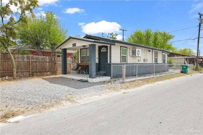 Photo - 600 E Bell Ave