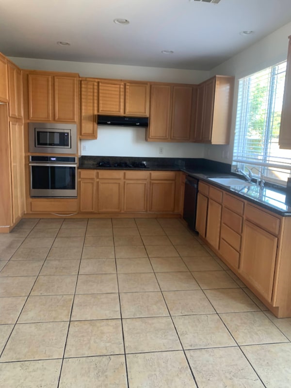 Photo - 2568 S Rochelle Ave