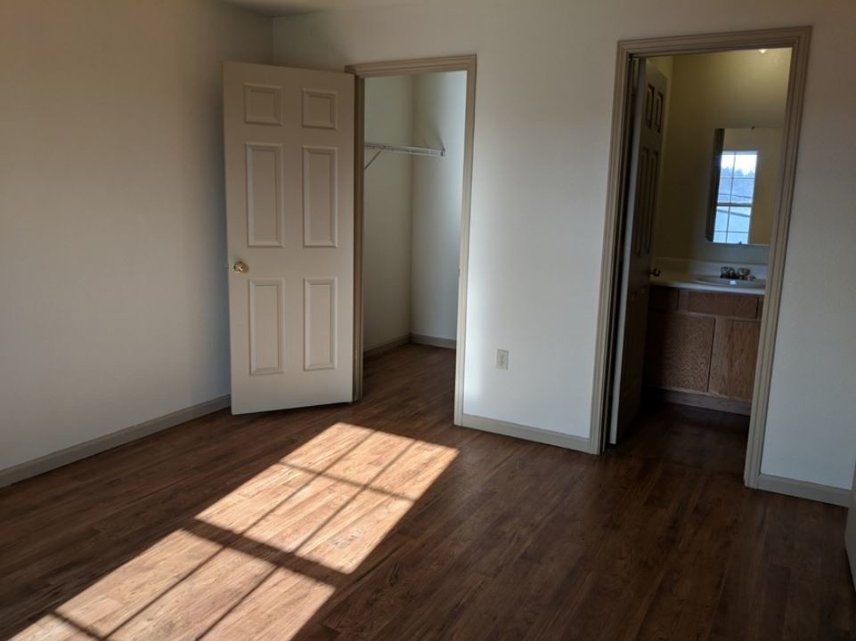 Photo - White Oak Apartments