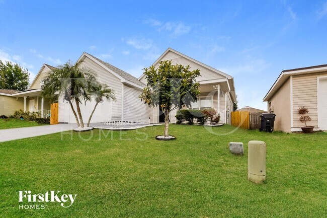 Photo - 3789 Huntwicke Blvd