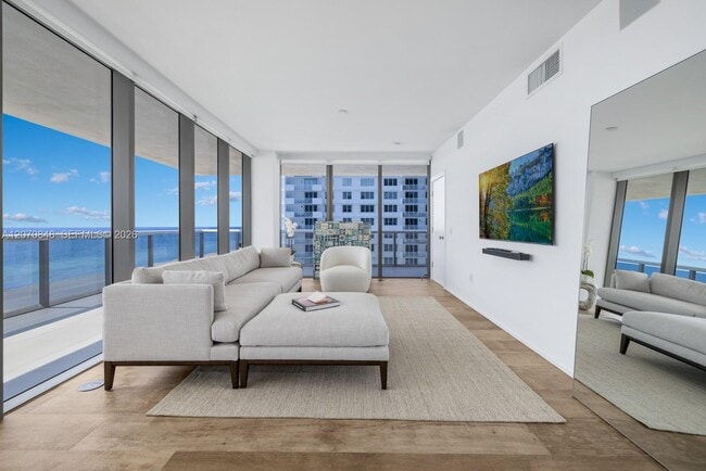 Photo - 5875 Collins Ave Unit 1102
