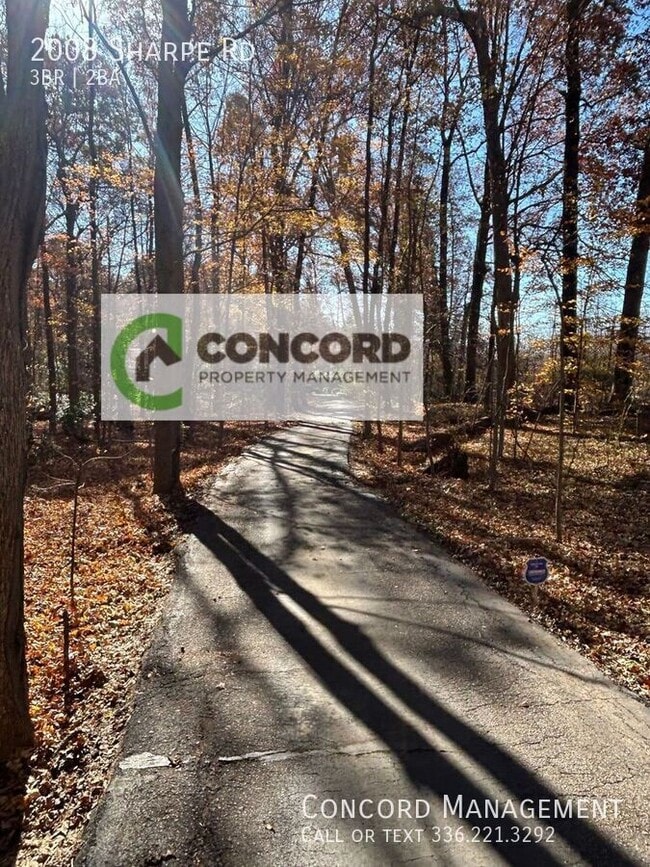 Photo - 2008 Sharpe Rd