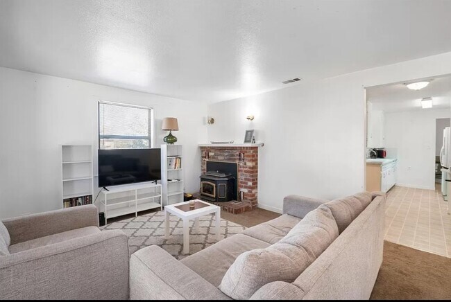 Photo - 1549 Virginia Ave