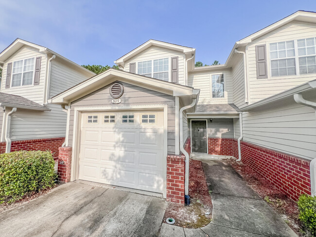 Photo - 529 Wingspan Way Townhome