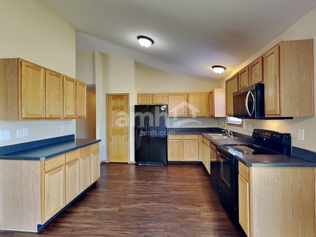 Photo - 3812 Wolf Creek Rd