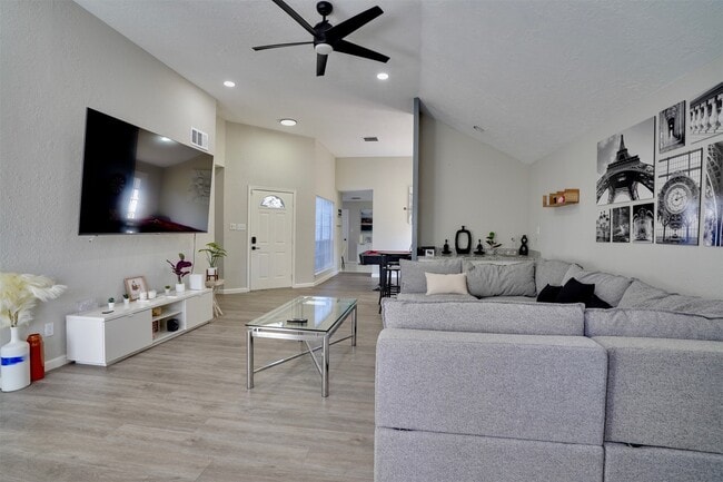 Photo - 4010 Oak Terrace Ct