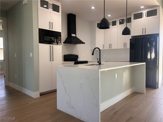 Photo - 1808 SE 1st Terrace