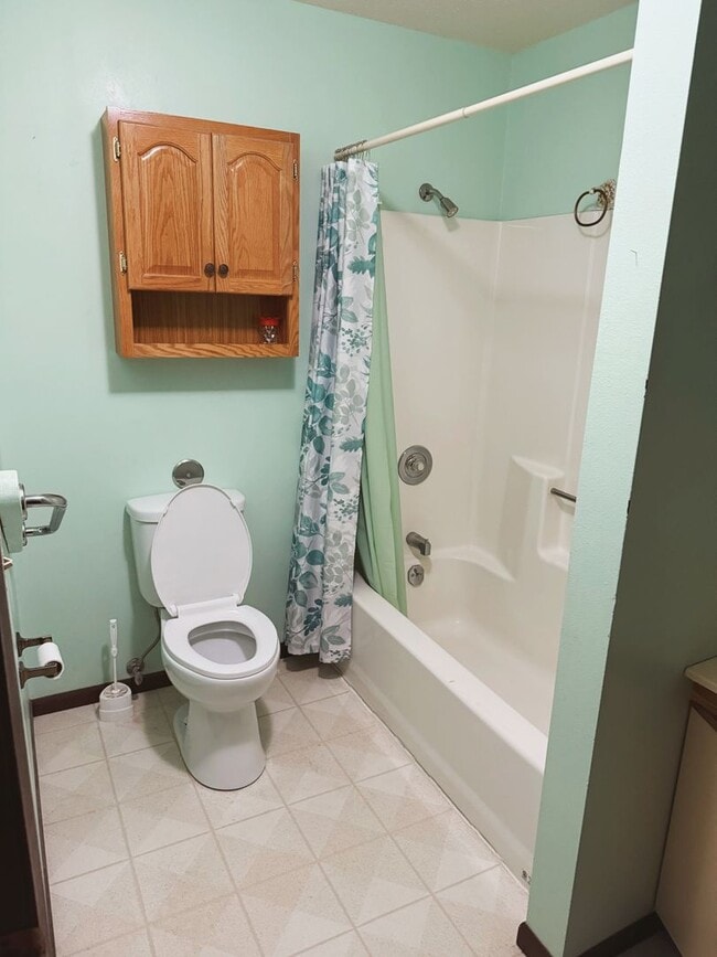 Photo - Blair Bar Unit 1