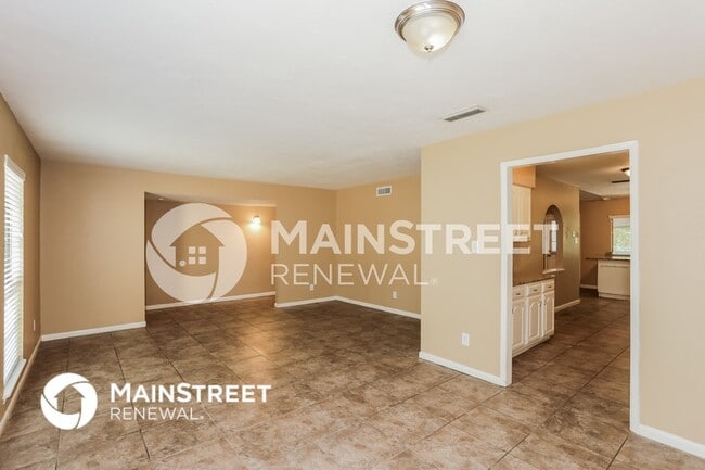 Photo - 6515 Forestview Dr