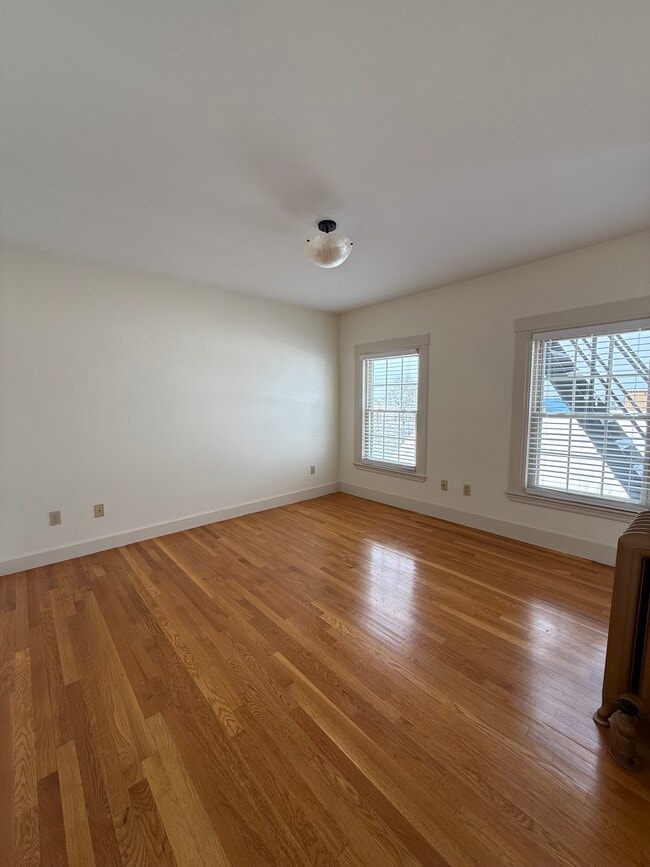 Photo - 147 Pearl St Unit 7