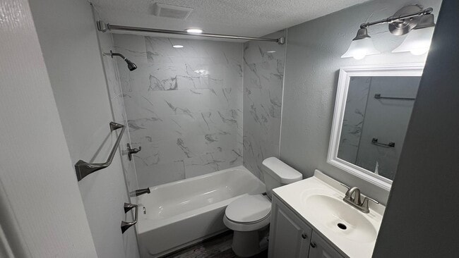 Photo - 1279 Santa Rosa St