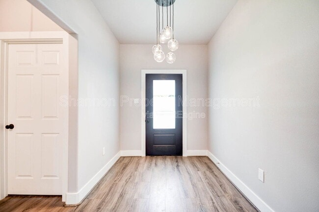 Photo - 6731 New York St