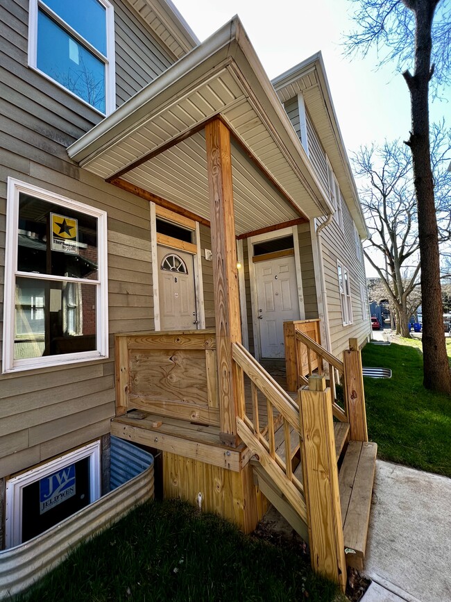 269 E 13th Ave